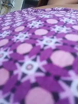 Ravina_patil1 live cam