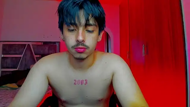 Maximo_Miller webcam