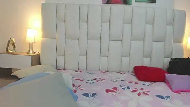 mask_red_girl live cam