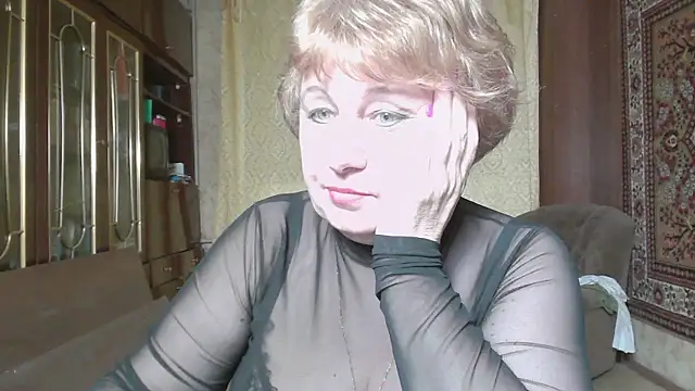 Casey_peach webcam