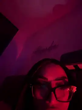 NaughtyAsian25 webcam