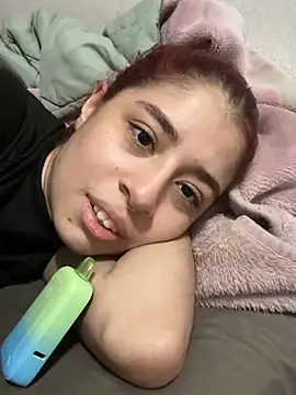 Cherry_Luna1 webcam