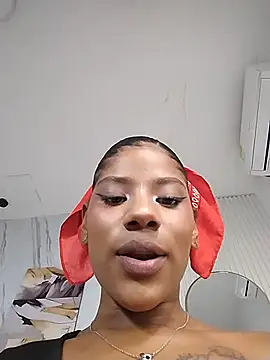 MelodieHart webcam