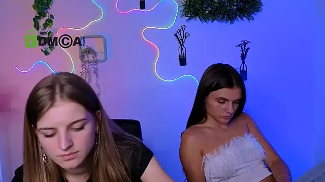lisa_dark_ webcam