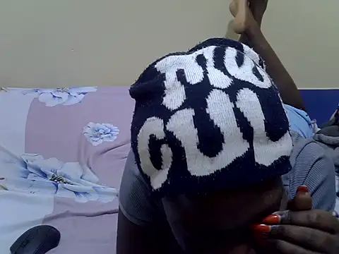 black_eebbony webcam