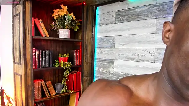 marcusblack_ (Ask my age) - Start masturbation!