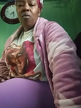 curvyloneah75