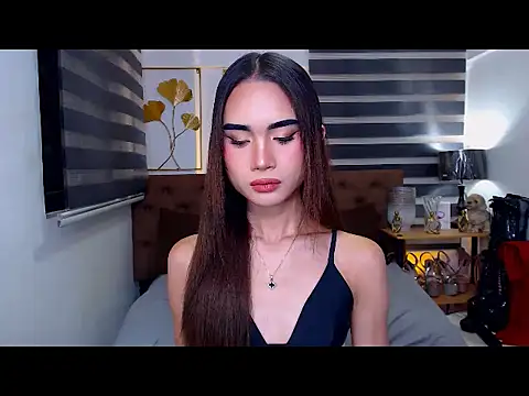 JuicyCockThea webcam