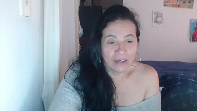 stefilove10 live cam on StripChat
