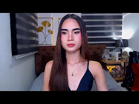 JuicyCockThea live cam on StripChat