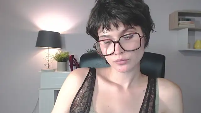 sarah_perfect live cam on StripChat
