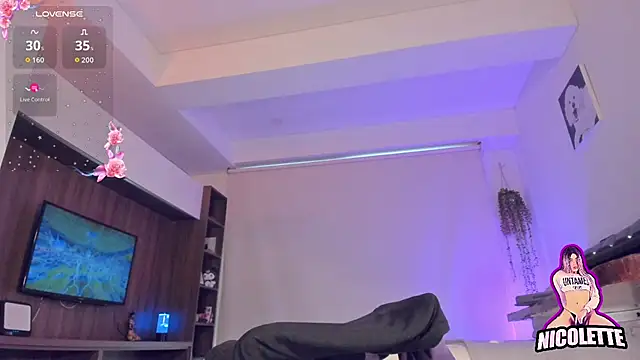 nicolette_tay webcam