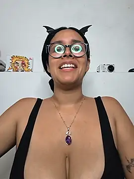 Annya-sweet webcam