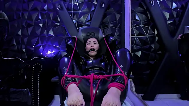 DarlingBDSM_ webcam