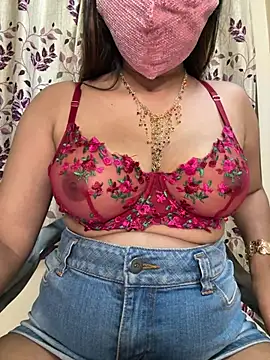 ScarletAss live webcam show