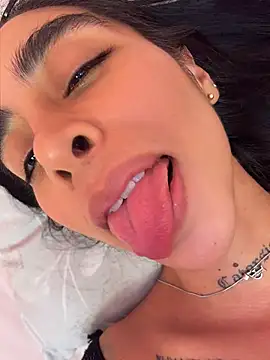 sophierooy22 webcam