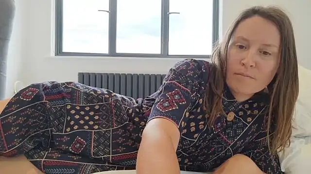eatmypie69 live webcam show