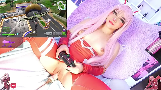 Kira-- webcam
