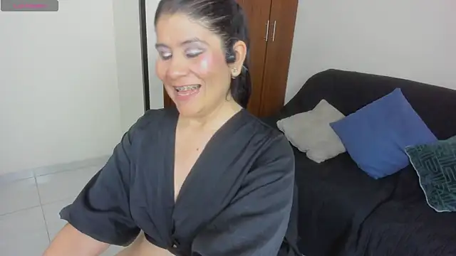 kiraGeiner webcam