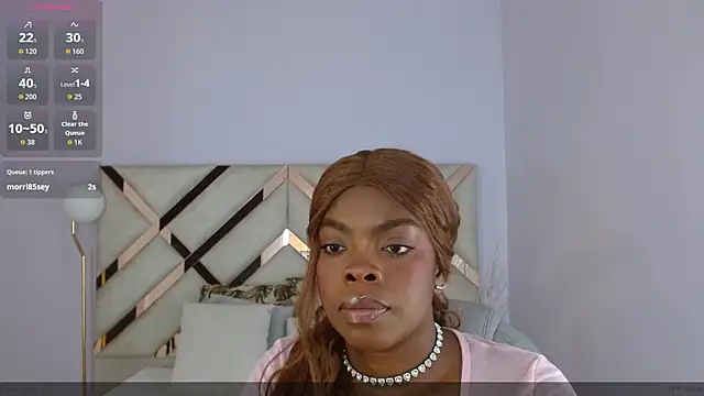 Maiacharris_ webcam