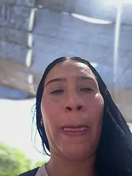 Sexysoeh live webcam show