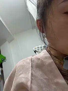 Iridessa- live webcam show