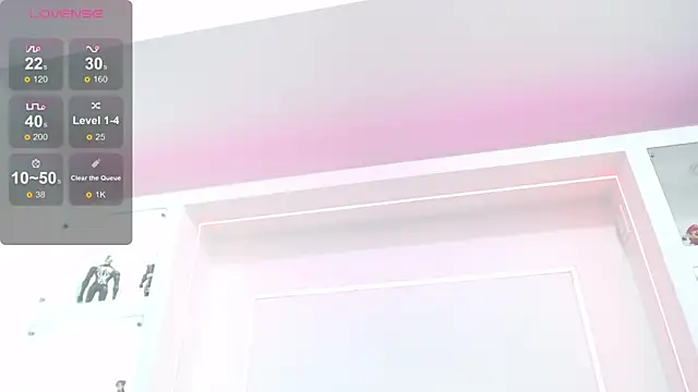 MaxineDoll webcam