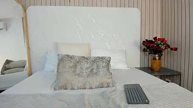 CherryValentin webcam