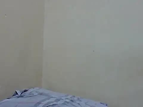 babyellah webcam