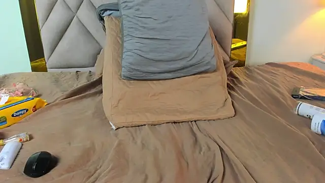 karla_rossee webcam
