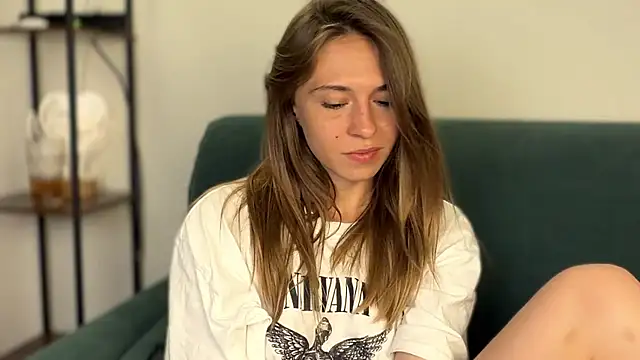 LovelyKatea live webcam show