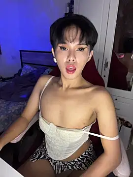 Plaxxxtique webcam