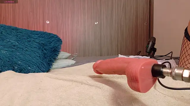 oceanthesquirter live cam on StripChat