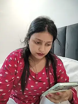 Pavitra_Sharma live cam on StripChat