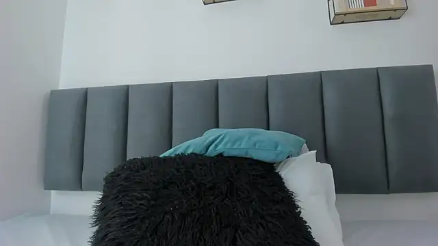 MaraOwen_ live cam on StripChat