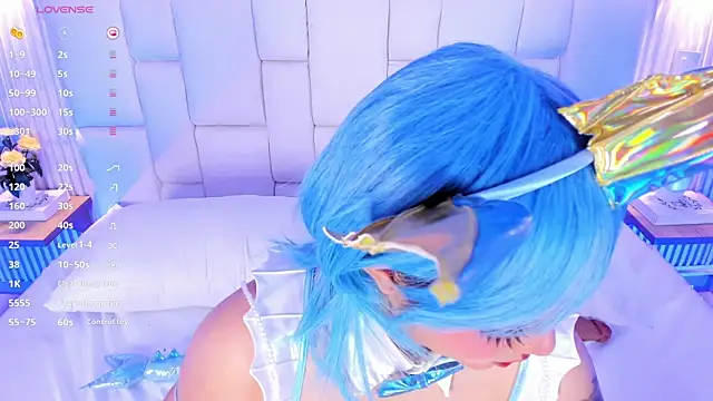 NanaOsaky live webcam show