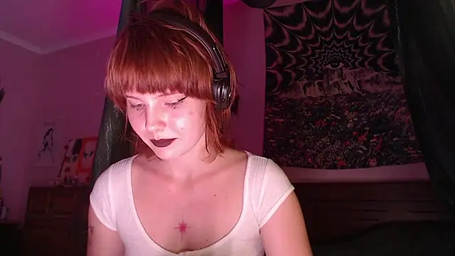 RubyLynxx live cam on StripChat