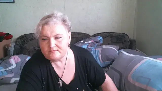Lana555 live cam on StripChat