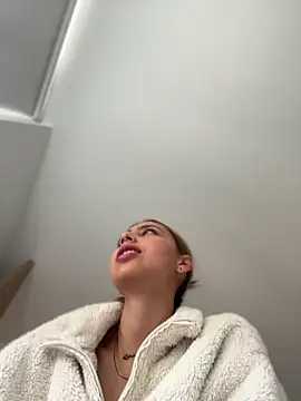 Ameellie live webcam show