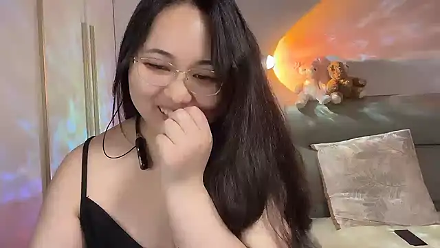Susu-36E live webcam show