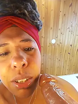Ivon_C live webcam show