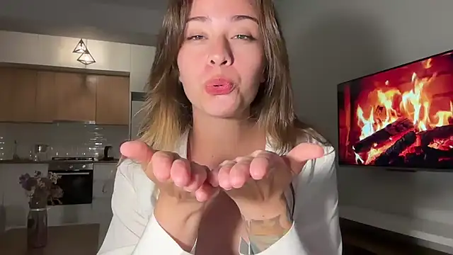Clara_June live webcam show