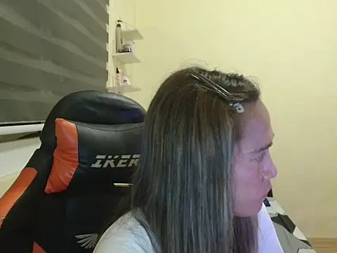 ashelyxyn69xx webcam