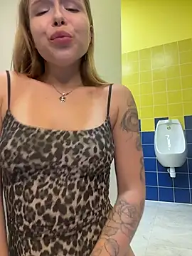 Liza_risky webcam
