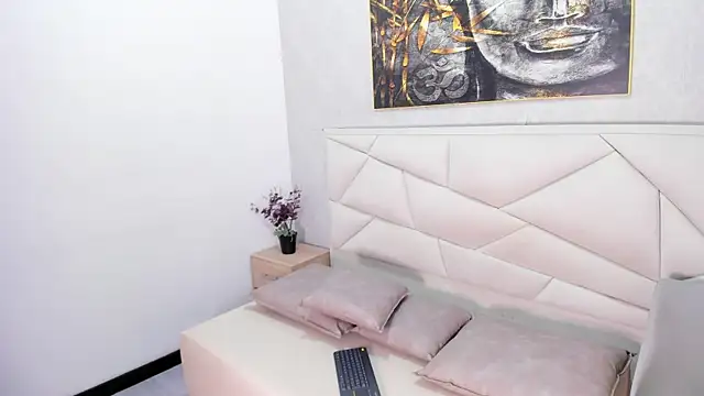 Angie_Will webcam