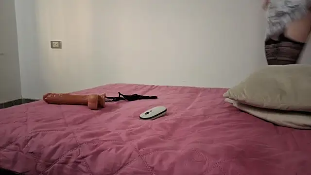brandy_h9 live cam on StripChat