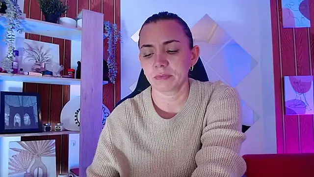 milfsecret69 webcam