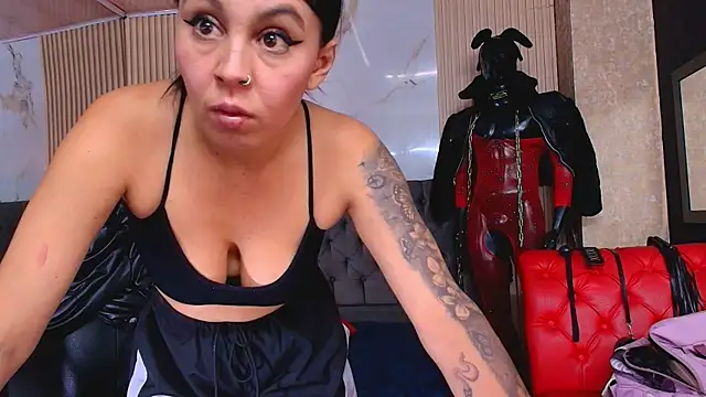 Juliet_Nasty webcam