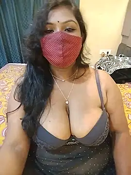Cutee_Amrita live webcam show