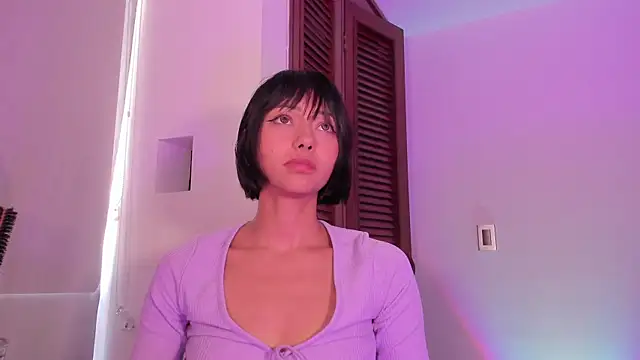 Londonttipton live cam on StripChat